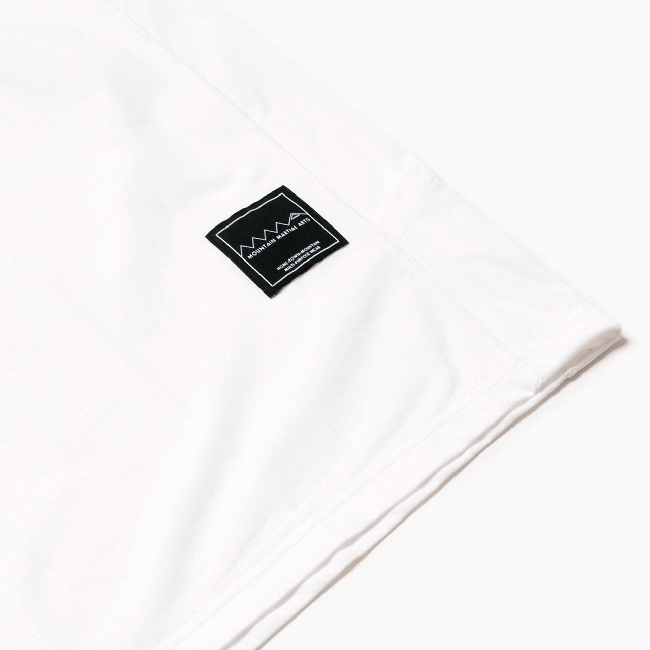 MOUNTAIN MARTIAL ARTS コラボレーション | サウナ&ランニングTシャツ