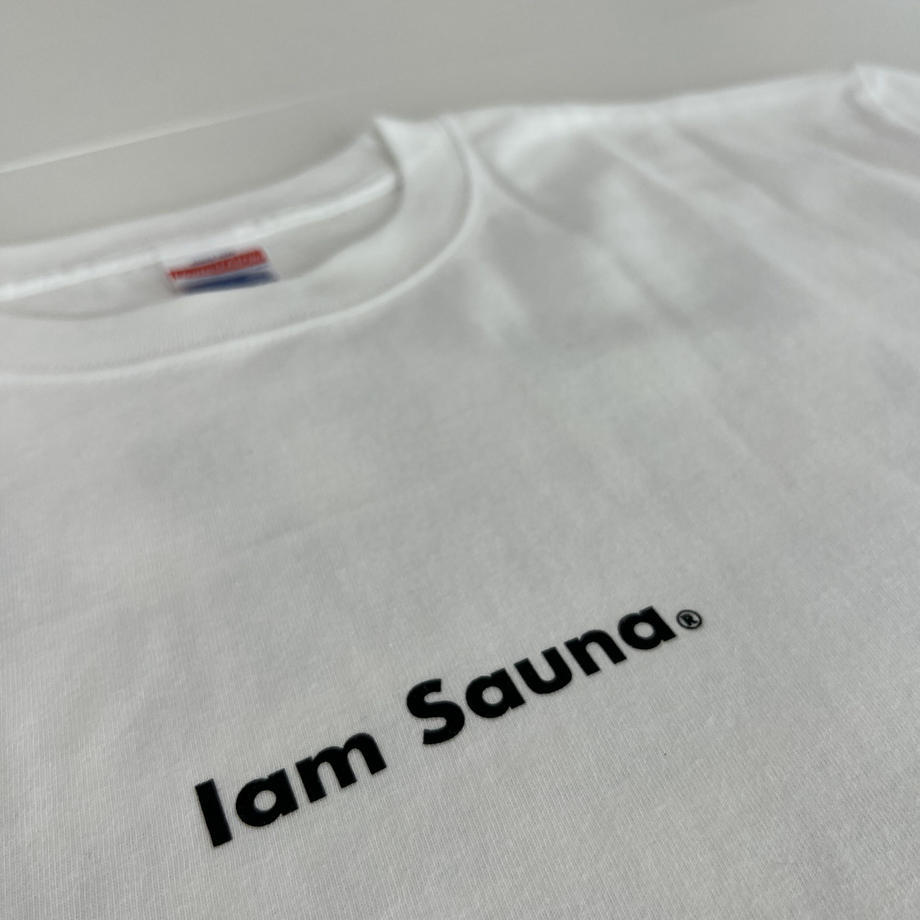 「Iam Sauna」 半袖GoodsTシャツ (VIVA) WHT